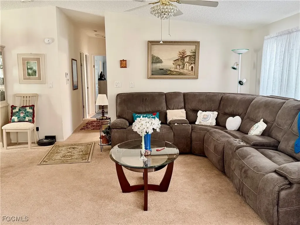 390 Santa Fe Trail North Fort Myers FL 33917