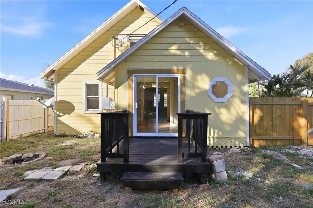 2342 Stella Street Fort Myers FL 33901