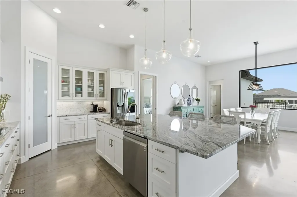 1506 NW 40th Place Cape Coral FL 33993