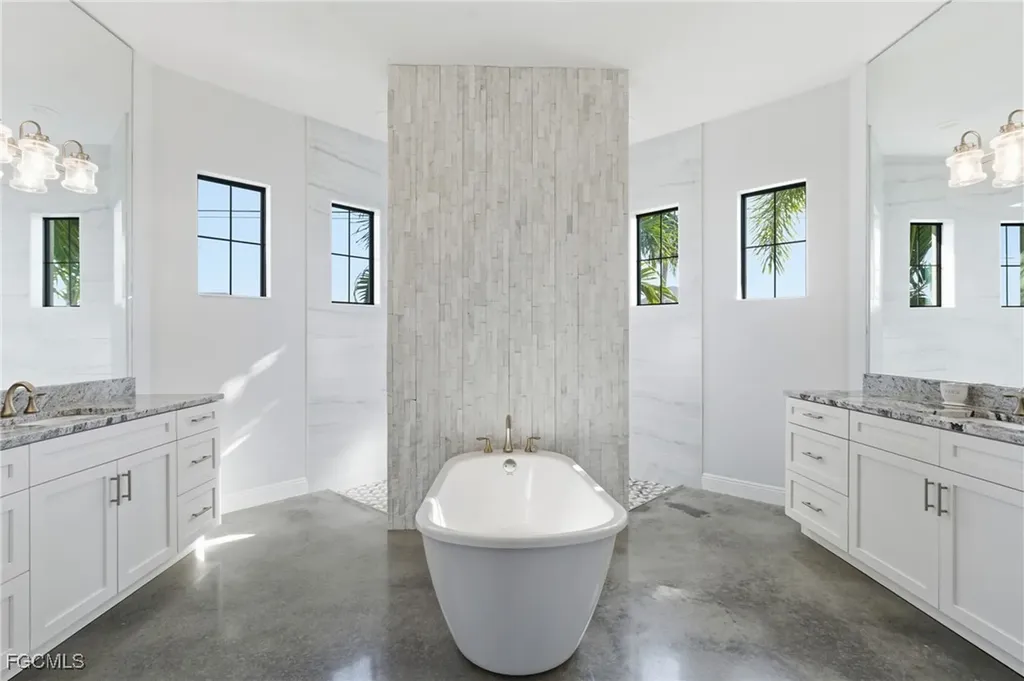 1506 NW 40th Place Cape Coral FL 33993