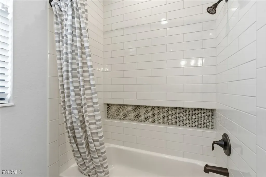 1506 NW 40th Place Cape Coral FL 33993