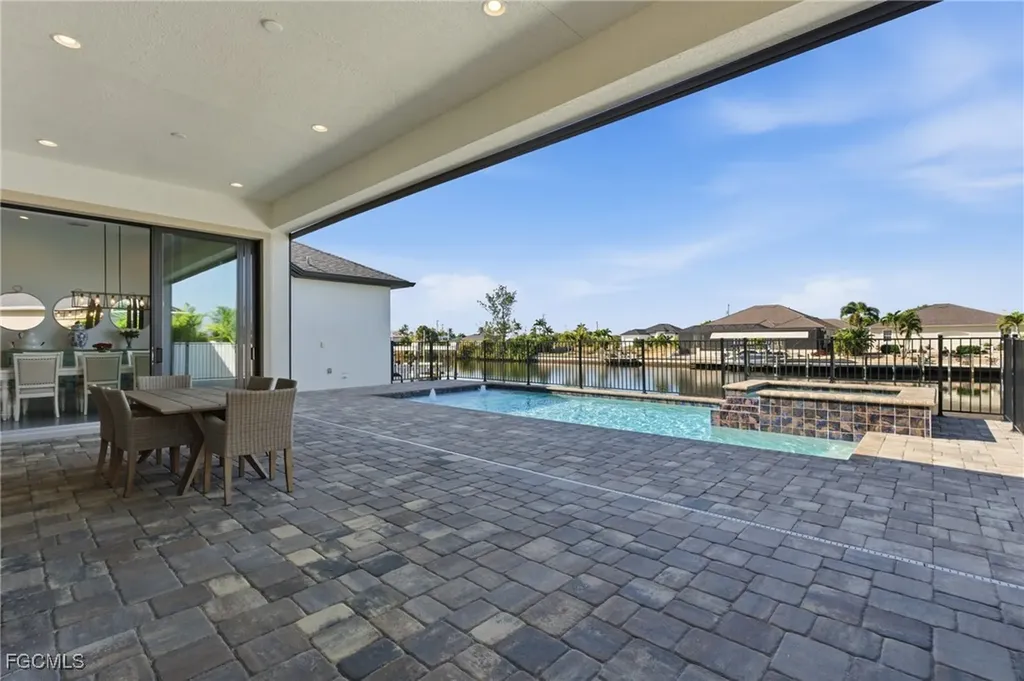 1506 NW 40th Place Cape Coral FL 33993