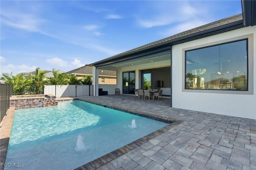 1506 NW 40th Place Cape Coral FL 33993