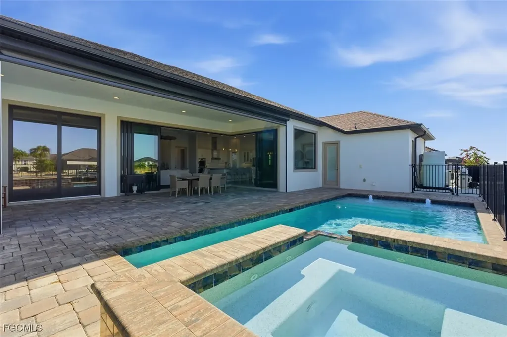 1506 NW 40th Place Cape Coral FL 33993