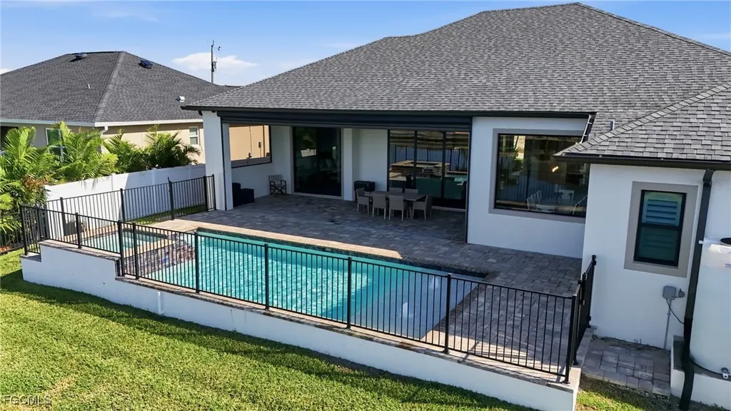 1506 NW 40th Place Cape Coral FL 33993