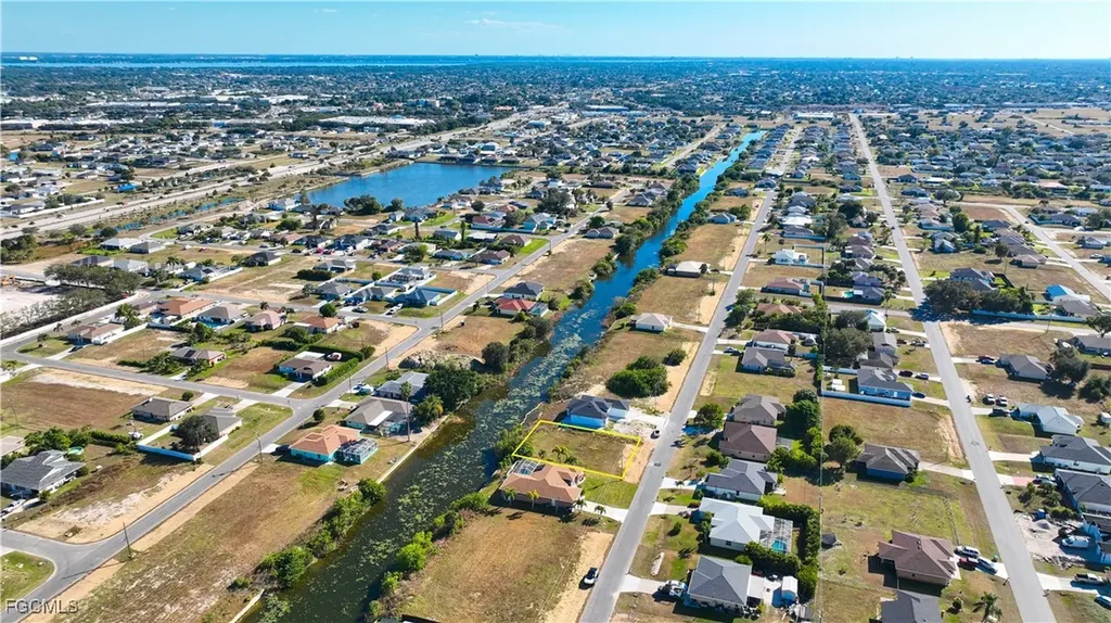 1415 NE 13th Place Cape Coral FL 33909