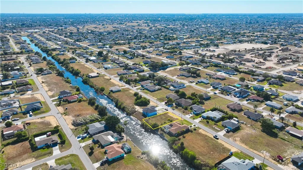 1415 NE 13th Place Cape Coral FL 33909