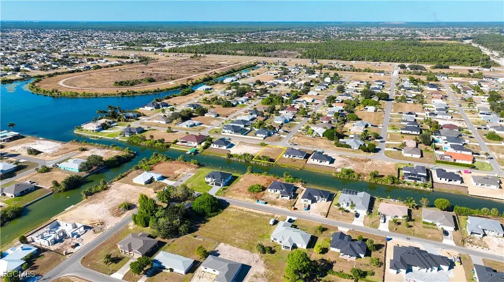 1328 NE 20th Street Cape Coral FL 33909