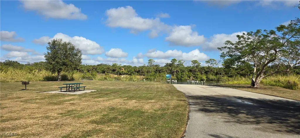 2029 Silk Bay Boulevard Alva FL 33920