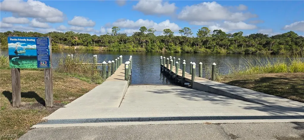 2029 Silk Bay Boulevard Alva FL 33920