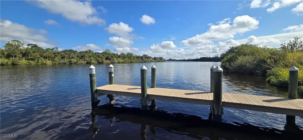 2029 Silk Bay Boulevard Alva FL 33920