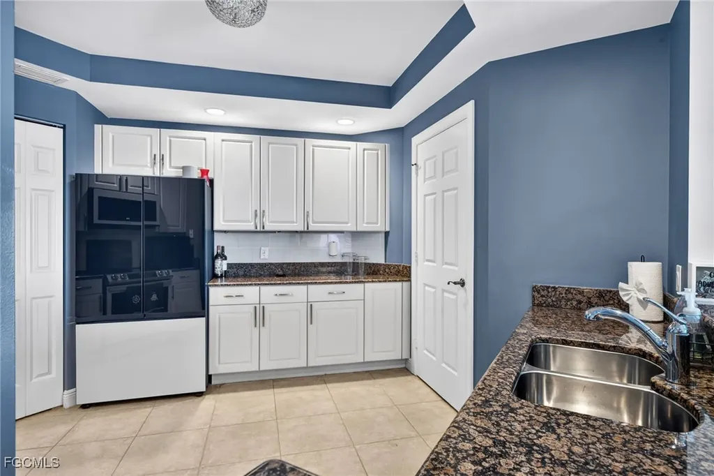 2743 1st Street Fort Myers FL 33916