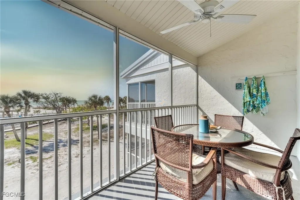 2121 Gulf Beach Villas Captiva FL 33924
