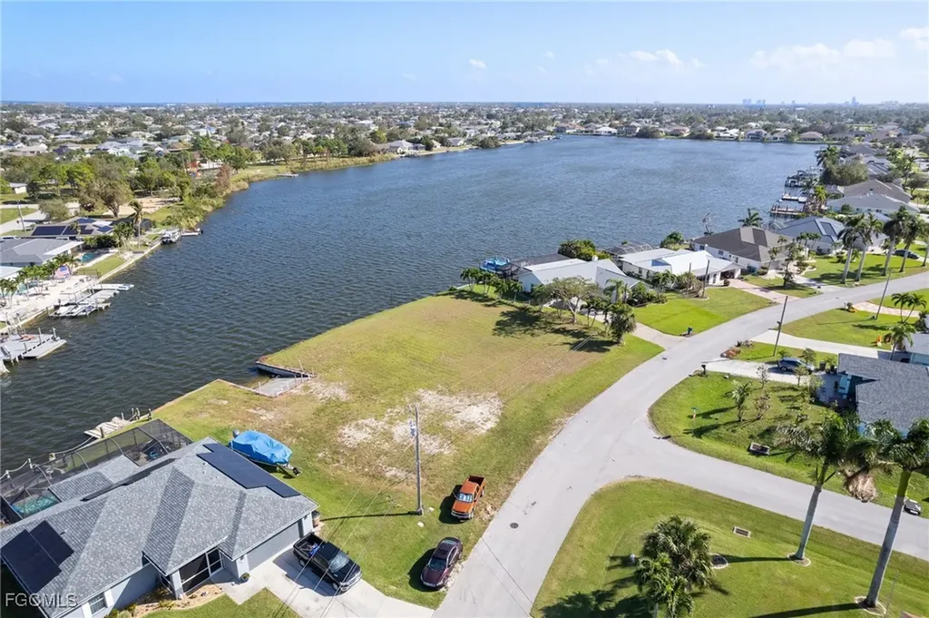159 SE 6th Street Cape Coral FL 33990