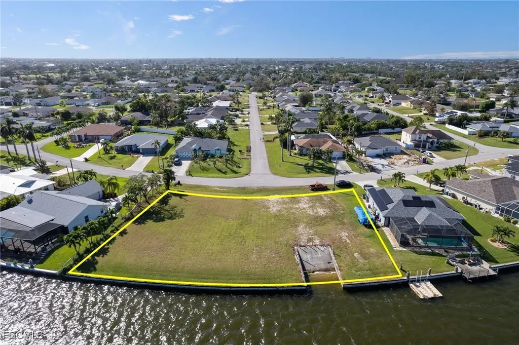 159 SE 6th Street Cape Coral FL 33990