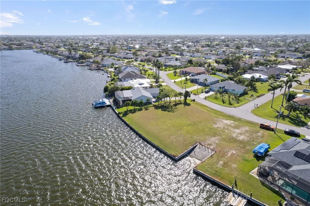 159 SE 6th Street Cape Coral FL 33990