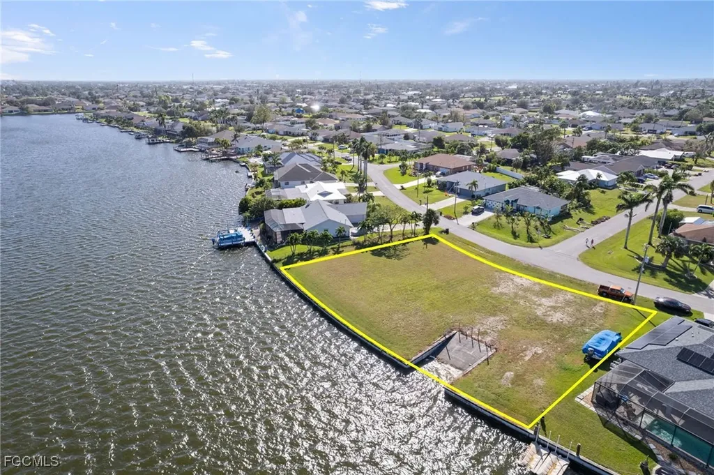 159 SE 6th Street Cape Coral FL 33990