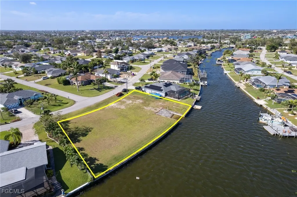 159 SE 6th Street Cape Coral FL 33990