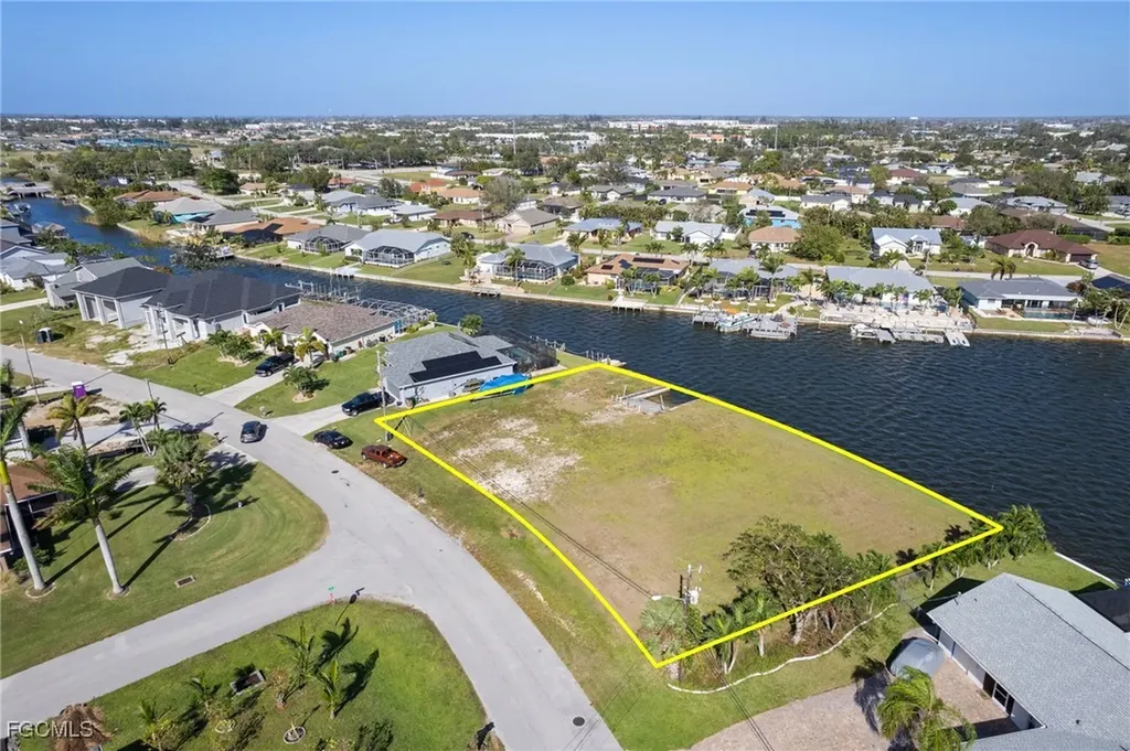 159 SE 6th Street Cape Coral FL 33990