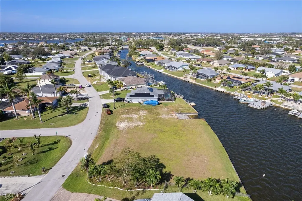 159 SE 6th Street Cape Coral FL 33990