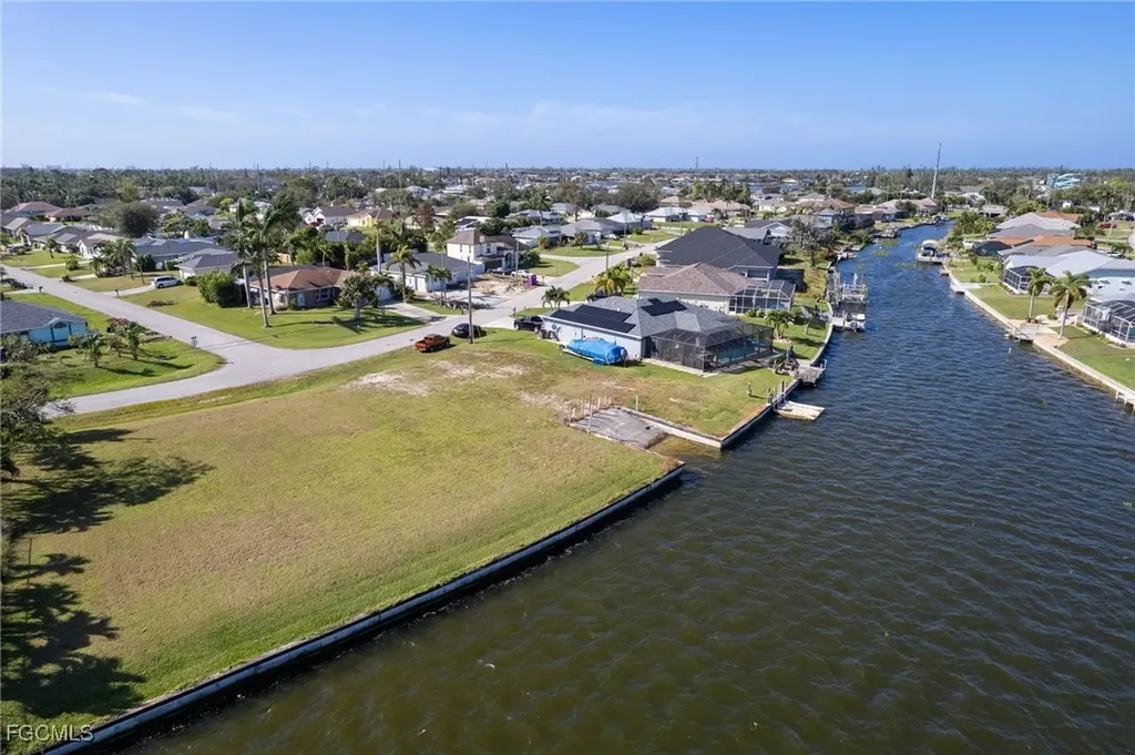 159 SE 6th Street Cape Coral FL 33990