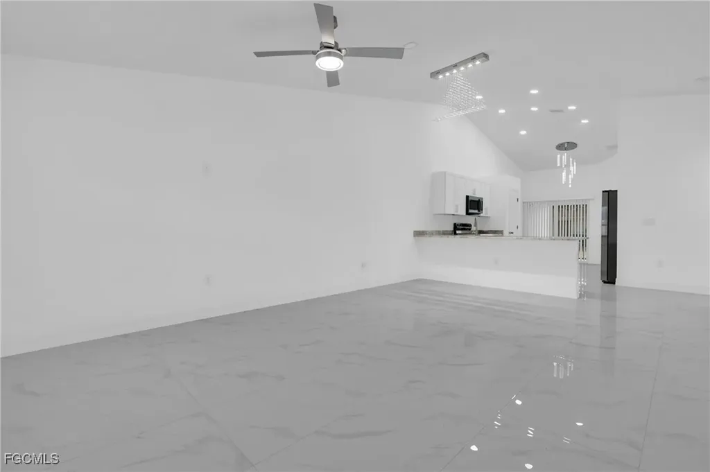 4533/4535 27th Street SW Lehigh Acres FL 33973