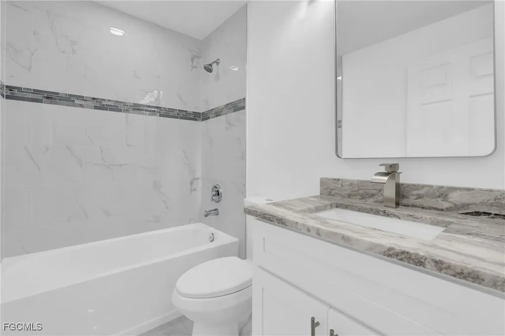 4533/4535 27th Street SW Lehigh Acres FL 33973