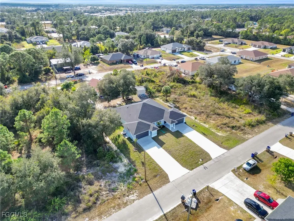4533/4535 27th Street SW Lehigh Acres FL 33973