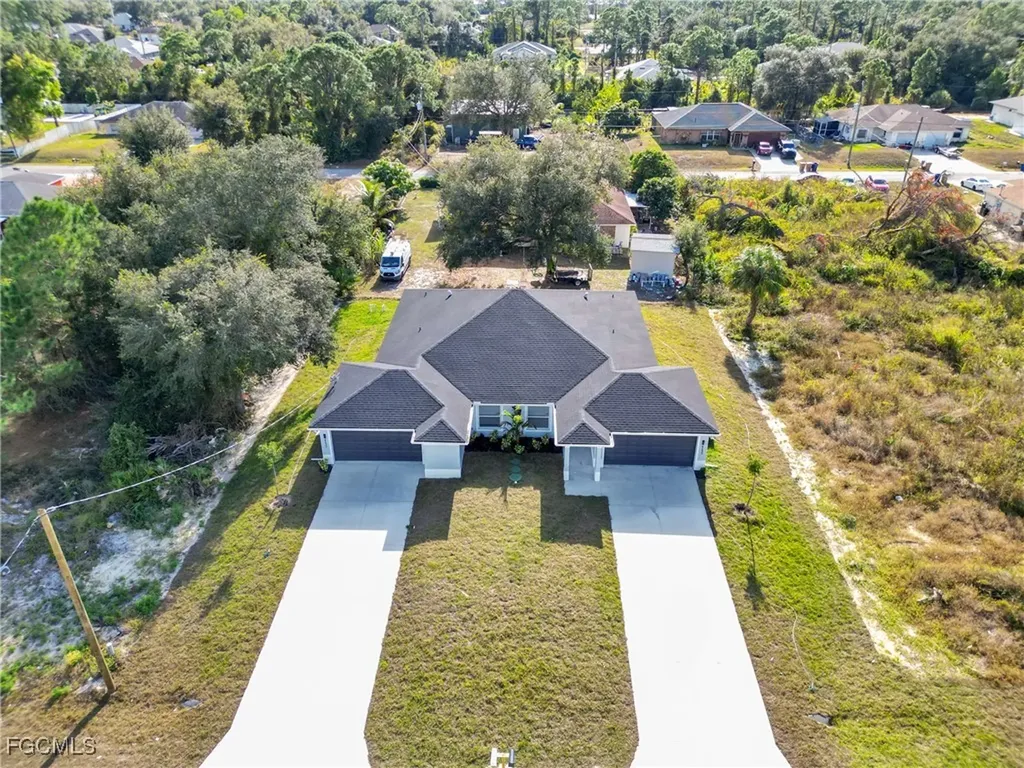 4533/4535 27th Street SW Lehigh Acres FL 33973