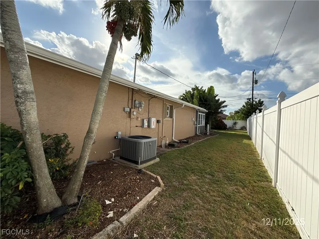 106 NE 17th Avenue Cape Coral FL 33909