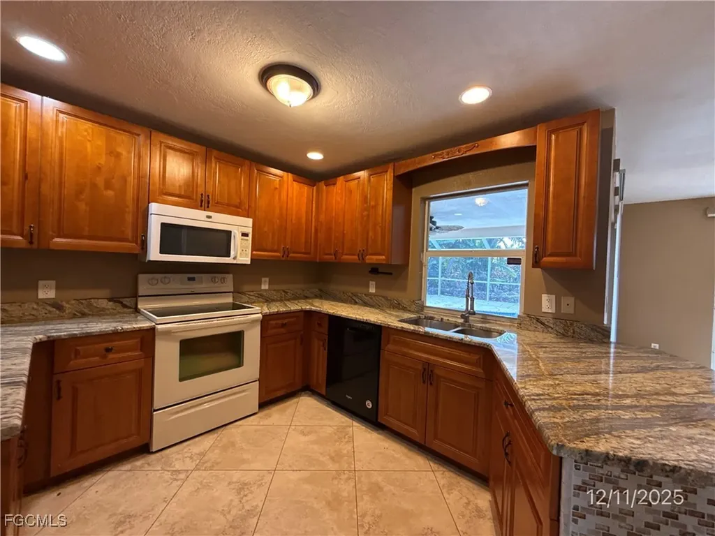 106 NE 17th Avenue Cape Coral FL 33909