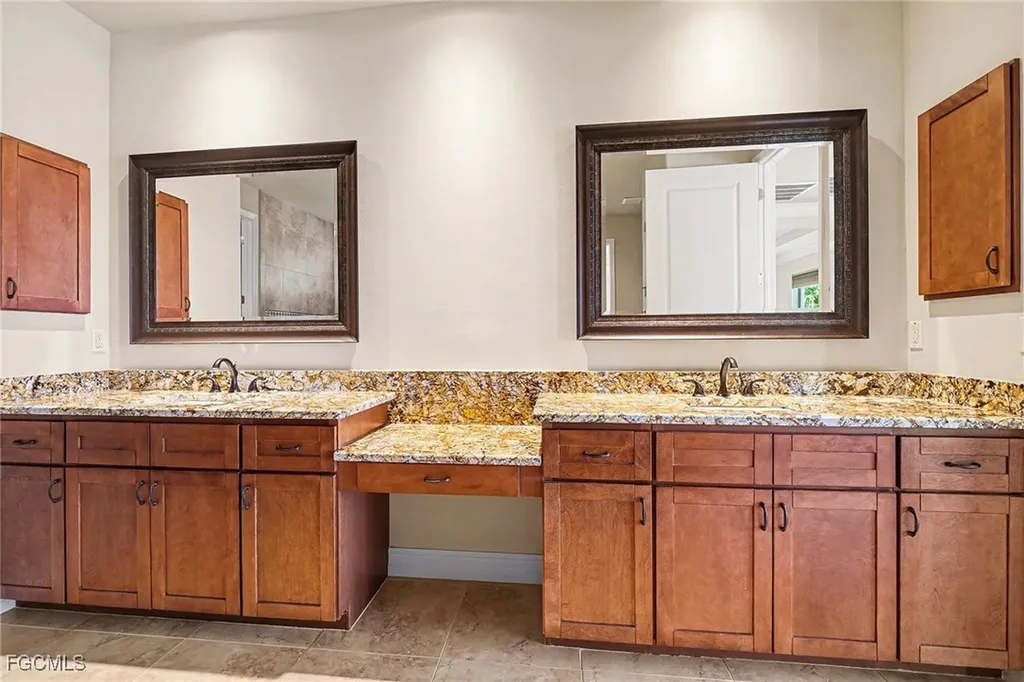 866 Cal Cove Drive Fort Myers FL 33919