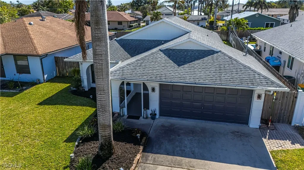 754 105th Avenue N Naples FL 34108