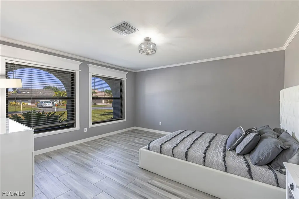 754 105th Avenue N Naples FL 34108