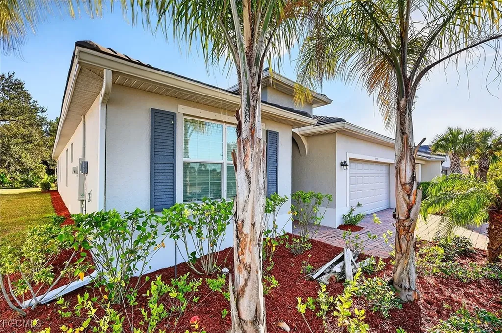 3338 Weston Manor Drive Alva FL 33920