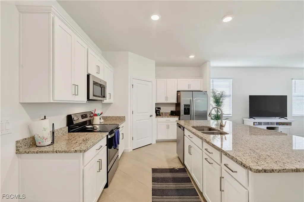 3338 Weston Manor Drive Alva FL 33920