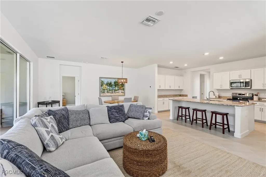 3338 Weston Manor Drive Alva FL 33920