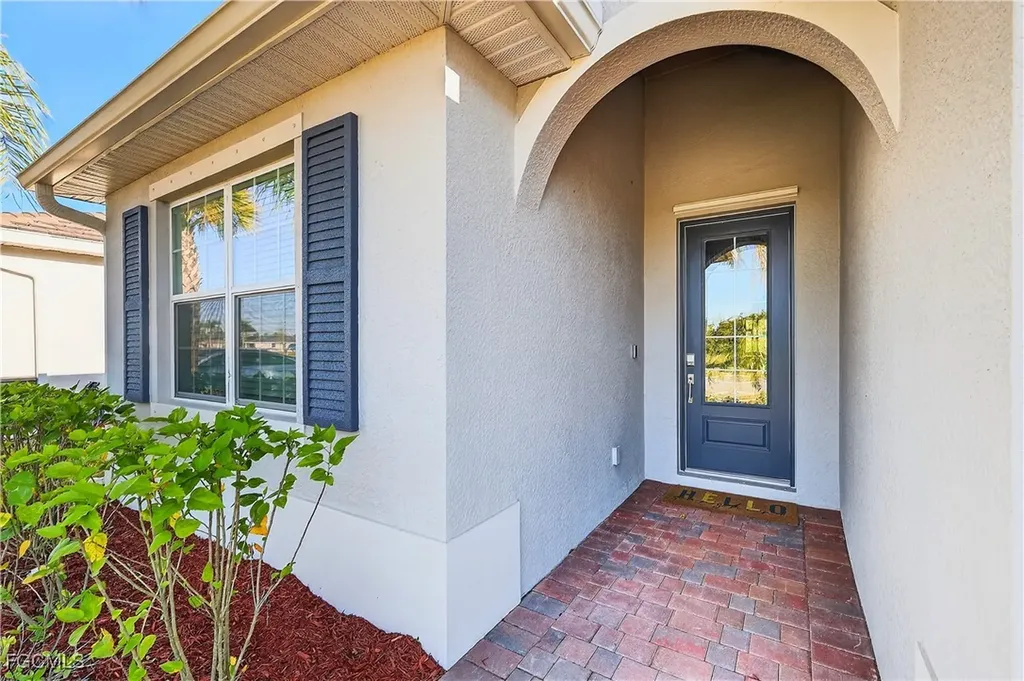 3338 Weston Manor Drive Alva FL 33920