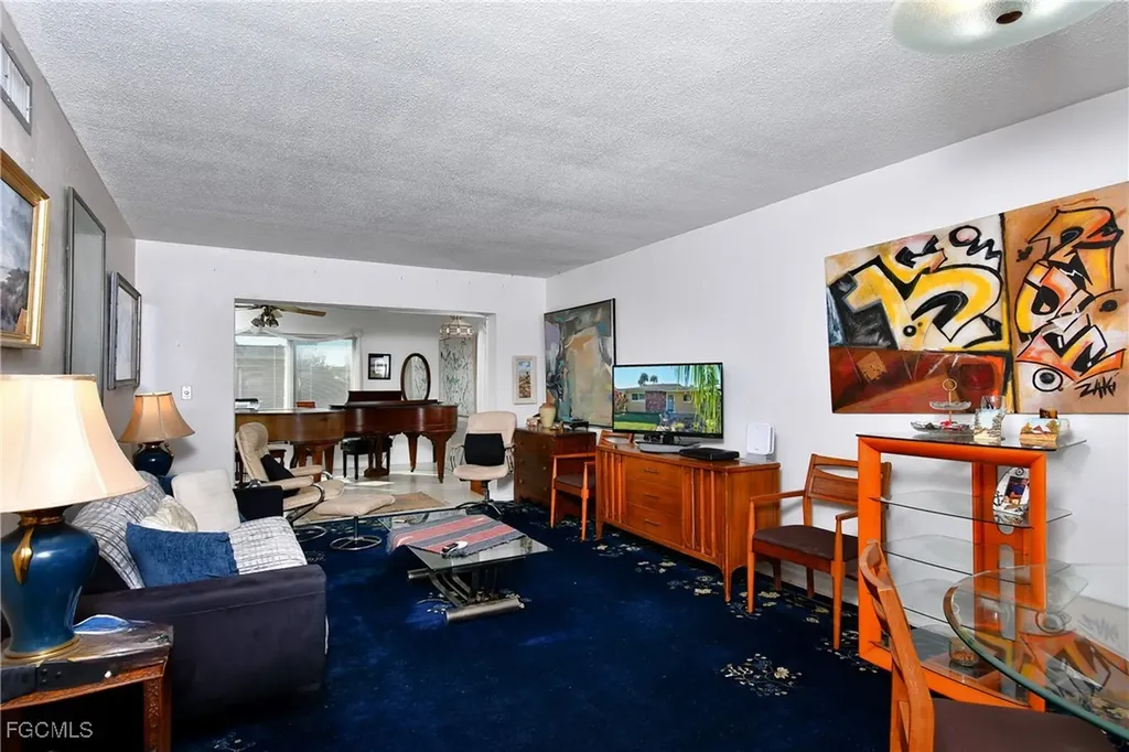 2212 E 6th Street Lehigh Acres FL 33936