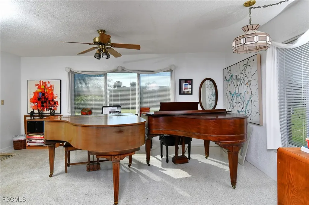 2212 E 6th Street Lehigh Acres FL 33936