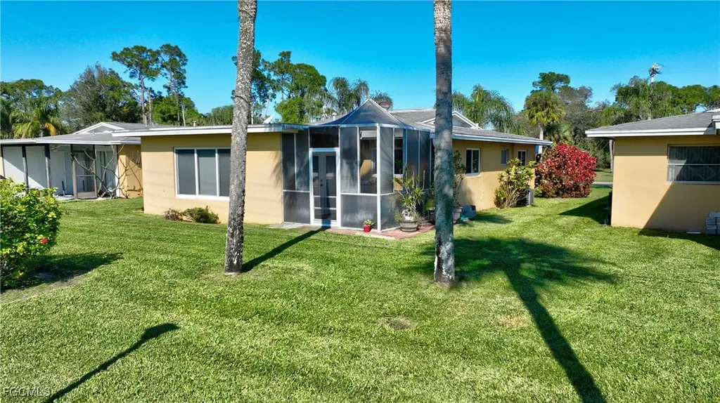 2212 E 6th Street Lehigh Acres FL 33936
