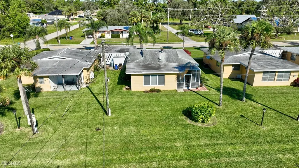 2212 E 6th Street Lehigh Acres FL 33936