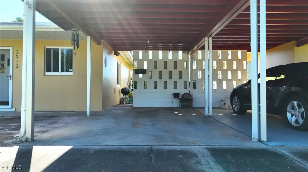 2212 E 6th Street Lehigh Acres FL 33936