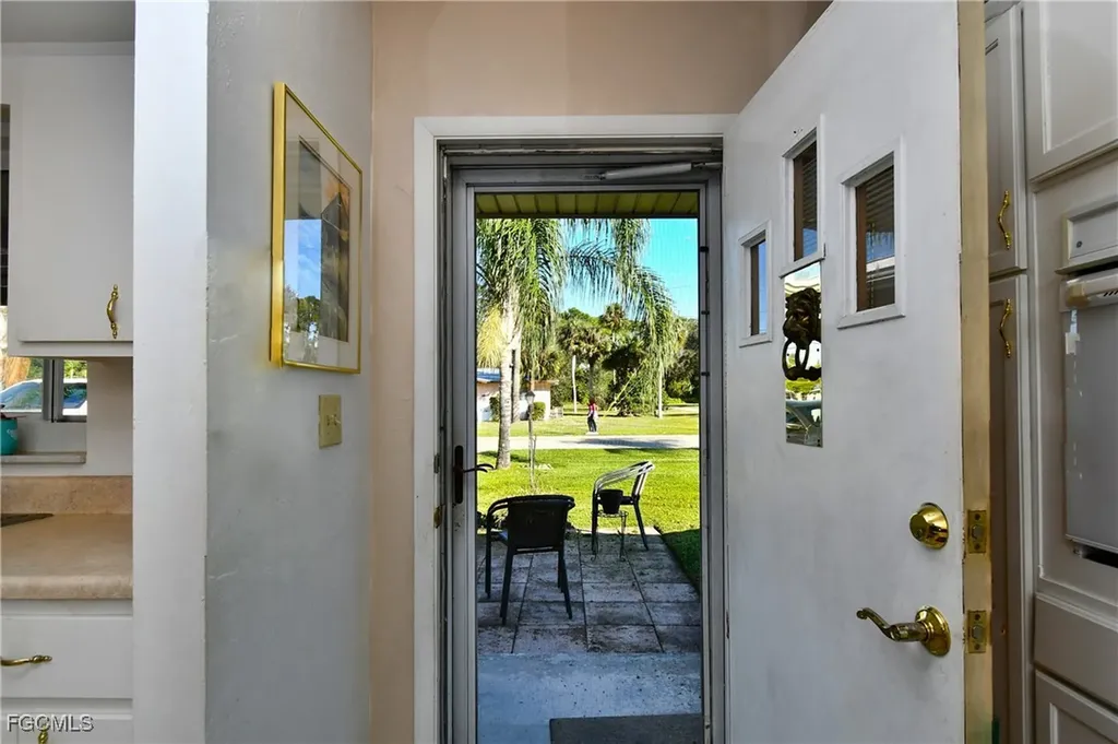 2212 E 6th Street Lehigh Acres FL 33936