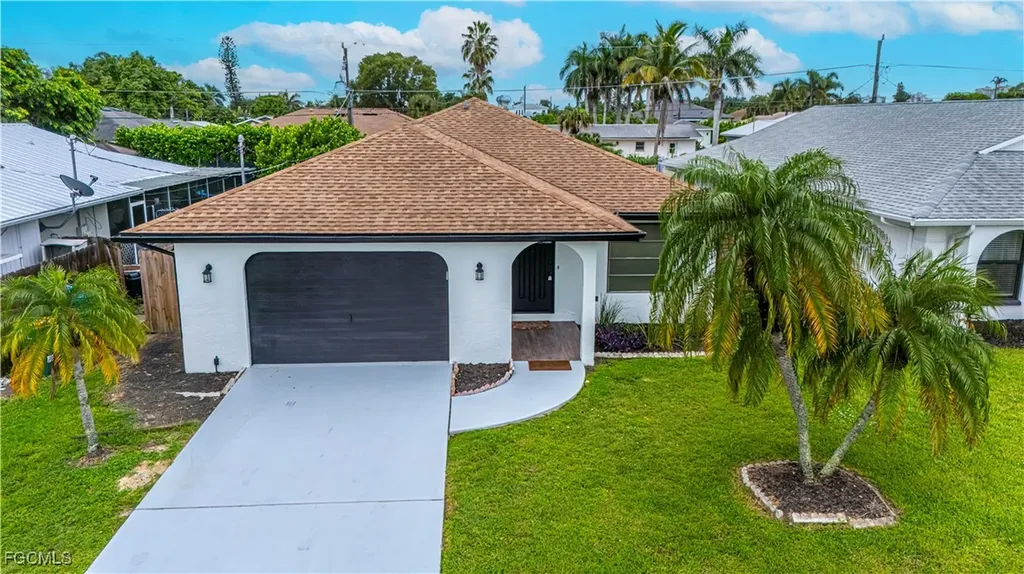 758 105th Avenue N Naples FL 34108