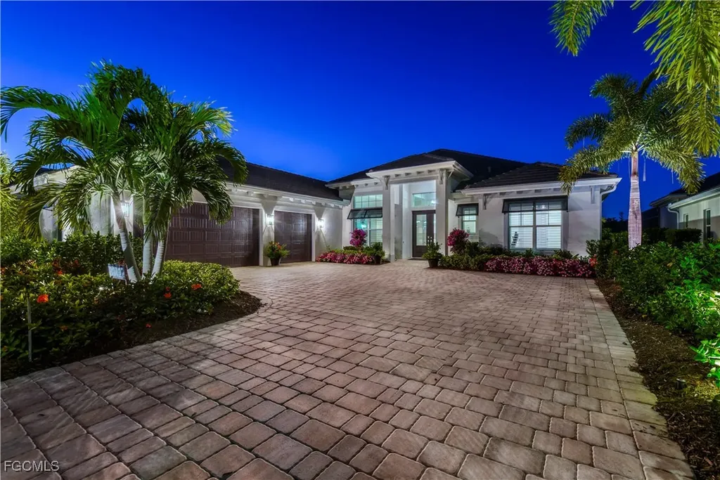 18942 Wildblue Boulevard Fort Myers FL 33913