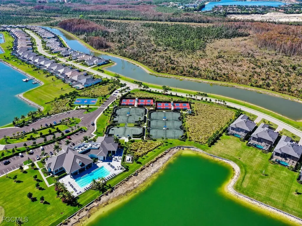 18942 Wildblue Boulevard Fort Myers FL 33913