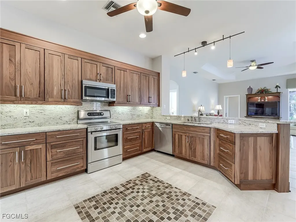 16190 Crown Arbor Way Fort Myers FL 33908