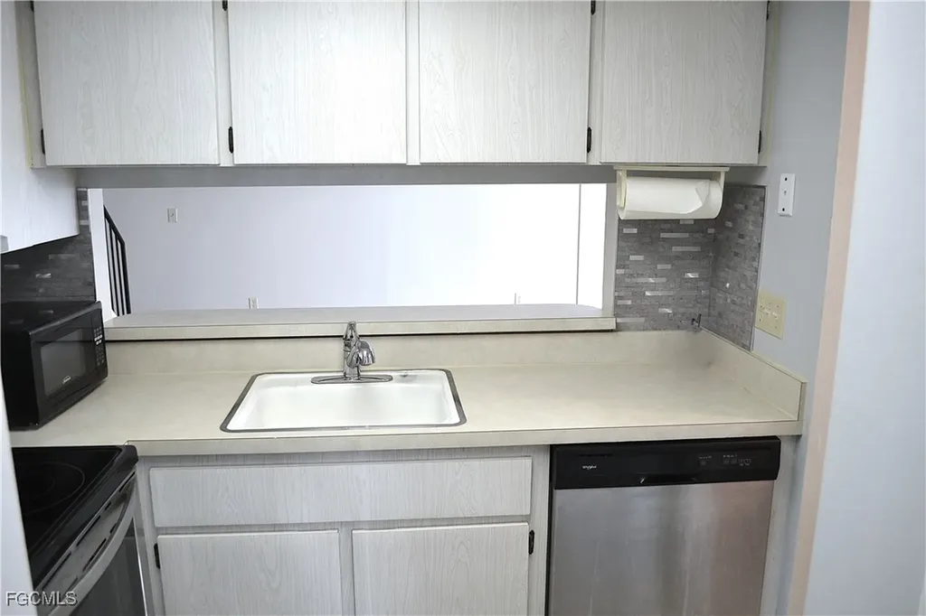 5839 Vancouver Circle Fort Myers FL 33907
