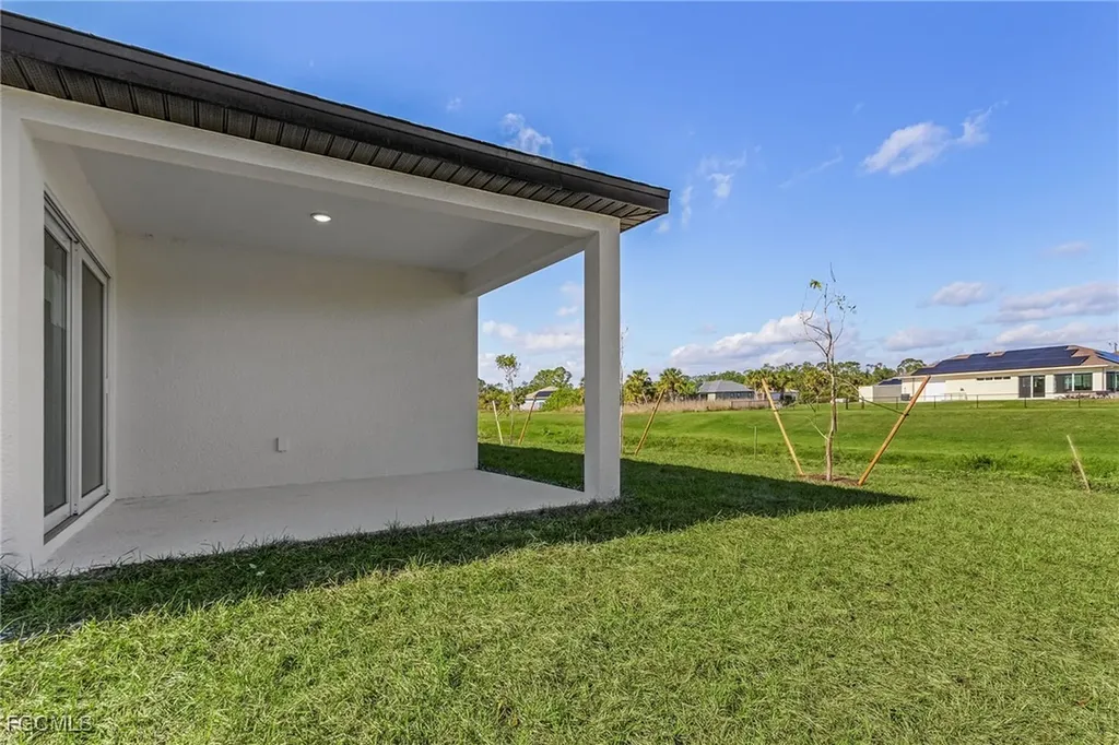 545 Oakshire Lane Lehigh Acres FL 33972